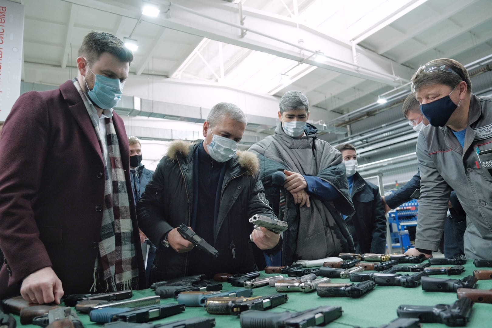 Индустриальный директор кластера вооружений Ростеха Бекхан Оздоев посетил производственные площадки ГК «Калашников» 