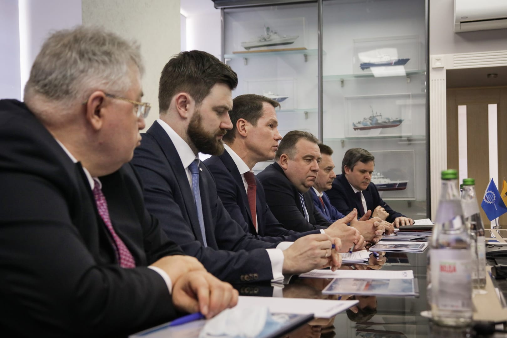 Генеральный директор ГК «Калашников» Дмитрий Тарасов рассказал о судостроительных планах Группы на совещании в Рыбинске