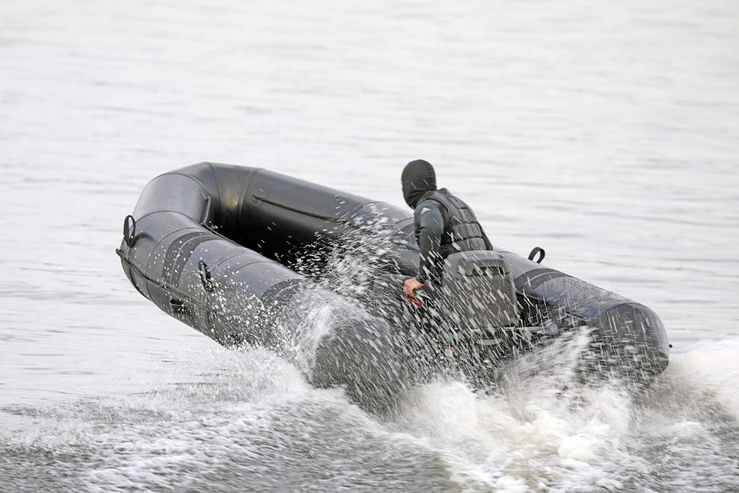 «Калашников» представляет новую быстронадуваемую штурмовую лодку для спецназа на «Армии-2021»