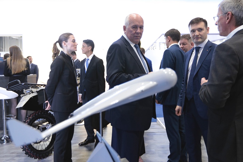IDEX 2019 - С. Чемезов, В. Дмитриев-0